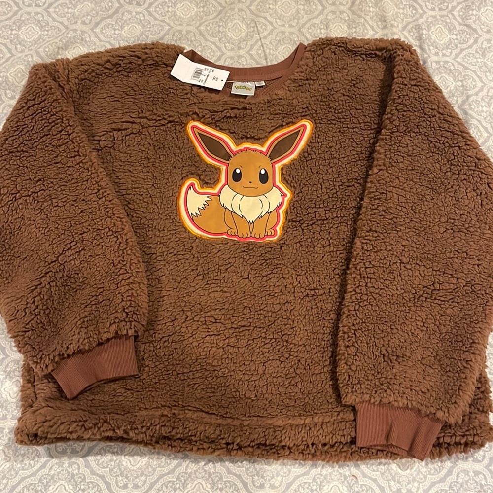 Eevee Crop Sweater Pokémon 2022